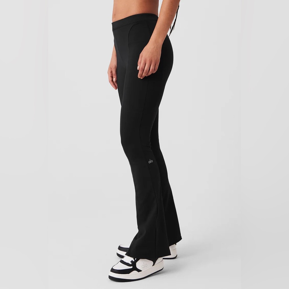 Alo Yoga High-Waist 7/8 Zip
It Flare Leggings - Black (NWT)